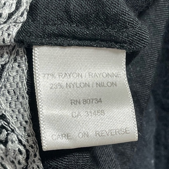 BCBG MaxAzria Lace Hem Cross Back Dress Women’s Size XS - Picture 6 of 6